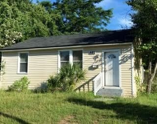Foto principal - 681 Chestnut Drive