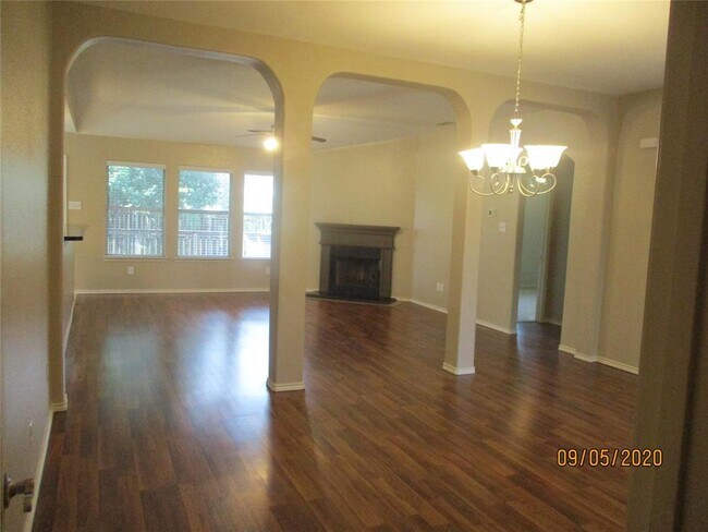 Foto del edificio - 117 Autumn Trail