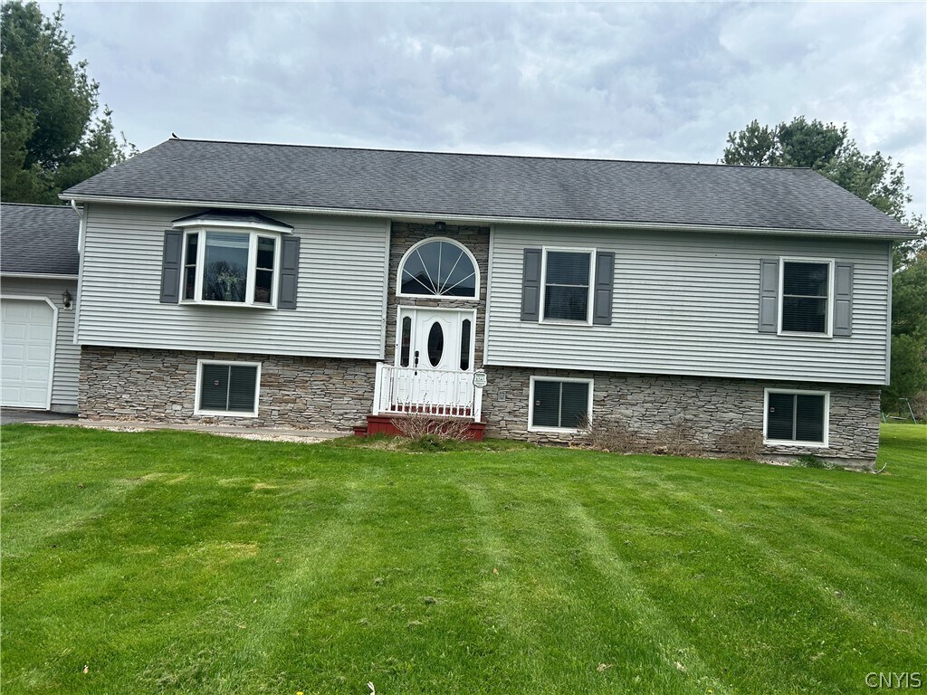 Primary Photo - 25386 Stewart Dr