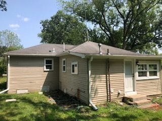Building Photo - 3305 S Woods Ave