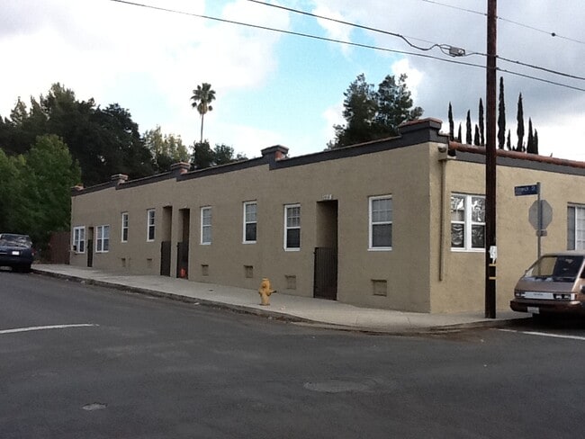 Building Photo - 8456 Fenwick St