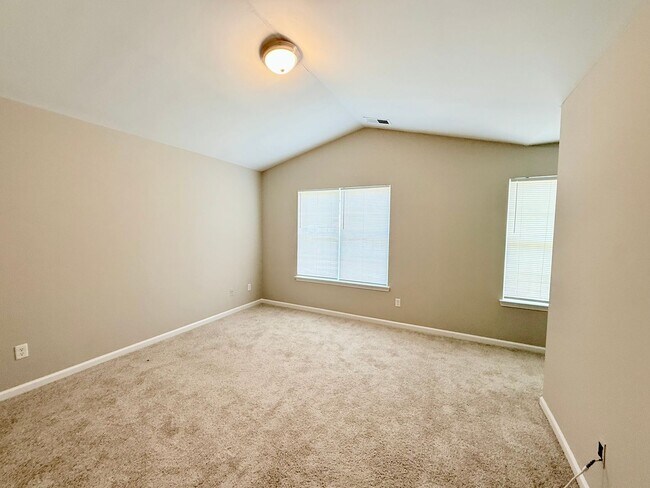 Foto del edificio - 5420 Henderson Oaks Dr