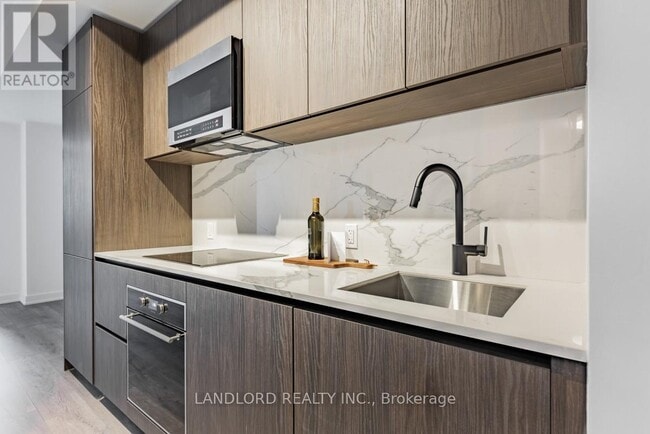 Building Photo - 127 Broadway Ave