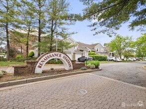 Building Photo - 30 Renaissance Ln