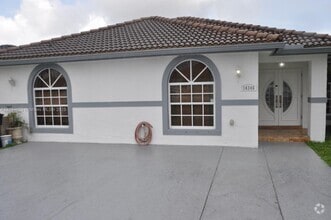 Building Photo - 14346 SW 49th Ln