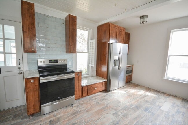 Building Photo - Incredible home in the heart of Historic SW!