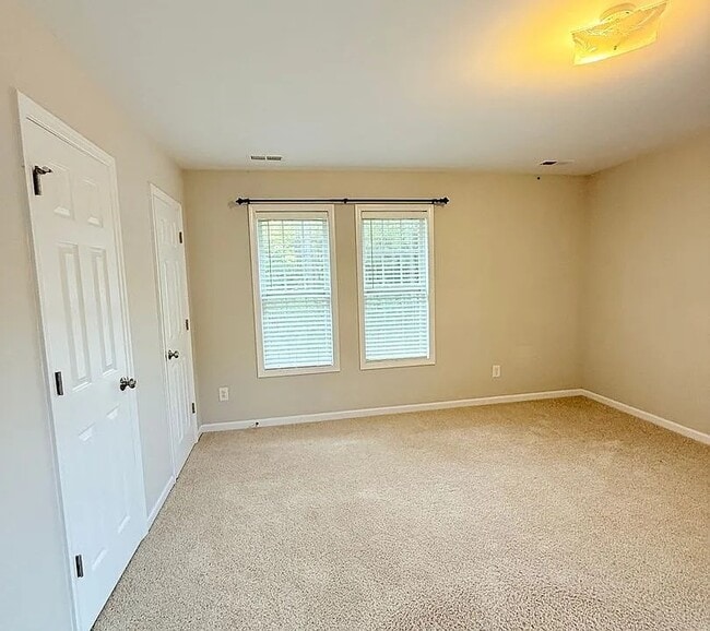 Building Photo - 382 Blossom Tree Ln SE