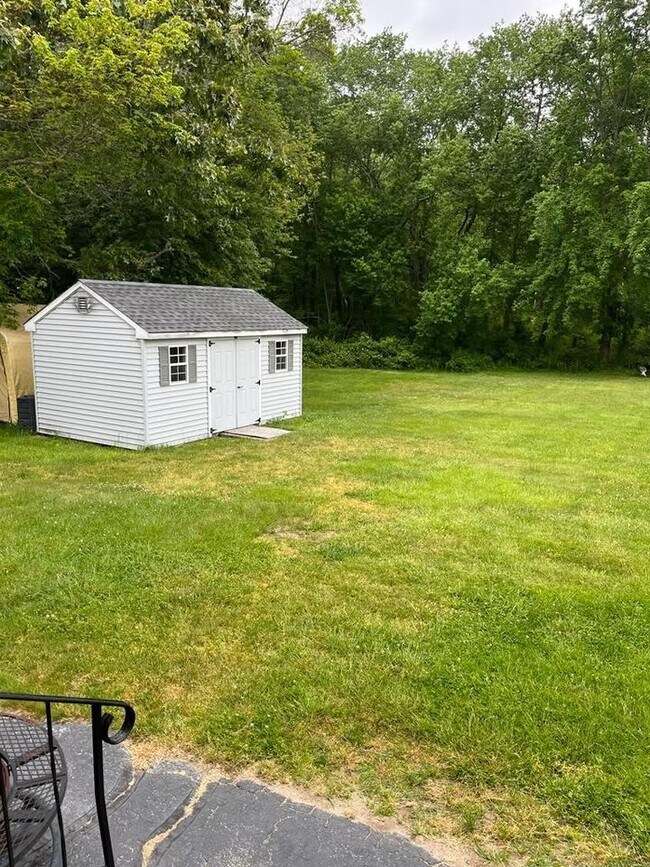 Foto del edificio - 132 Ring Dr