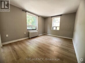 Building Photo - 852-852 Broadview Ave