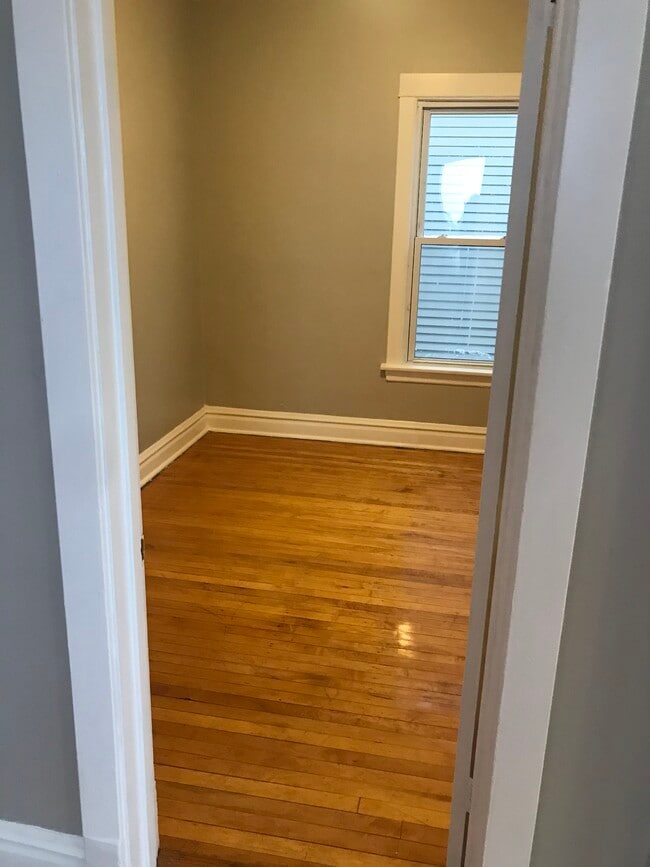 Bedroom #1 - 3735 W Sunnyside Ave