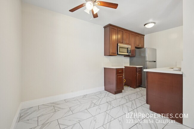 Foto del edificio - 1220 N Ogden Dr