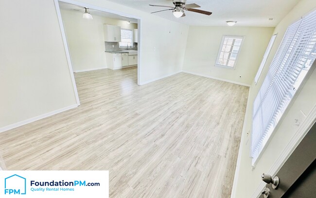 Foto del edificio - 3330 Northmoor Ave
