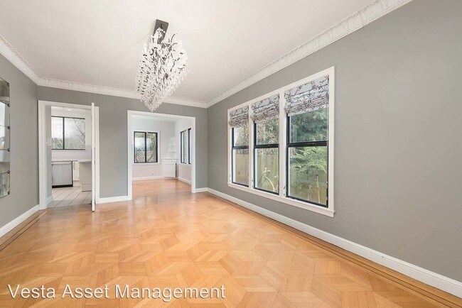 Foto del edificio - 3 br, 2.5 bath House - 650 Sloat Blvd