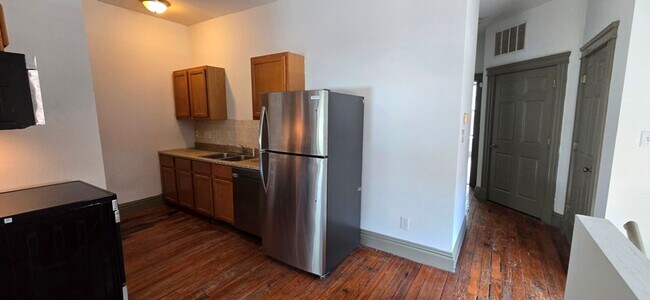 Foto del edificio - 3004-3008 S. Jefferson Ave.