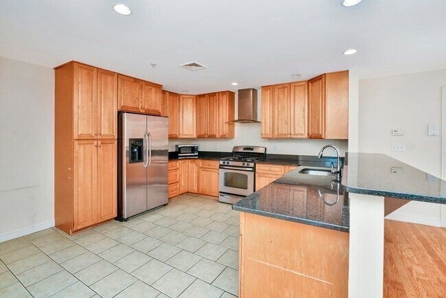 Foto del edificio - 81-87 Fairmount Ave