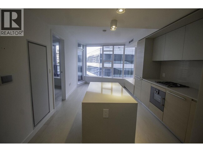 Building Photo - 1289 Hornby St