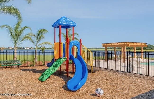 Building Photo - 1854 Capital Dr SE