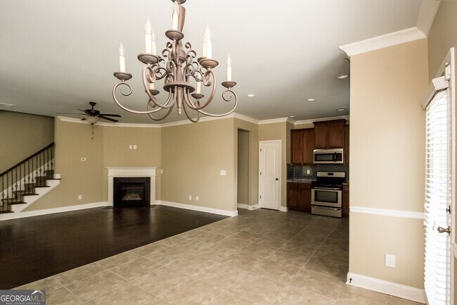 Building Photo - 4893 Longview Run