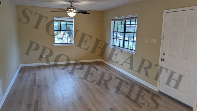 Building Photo - 105 VIEUX ORLEANS CIR