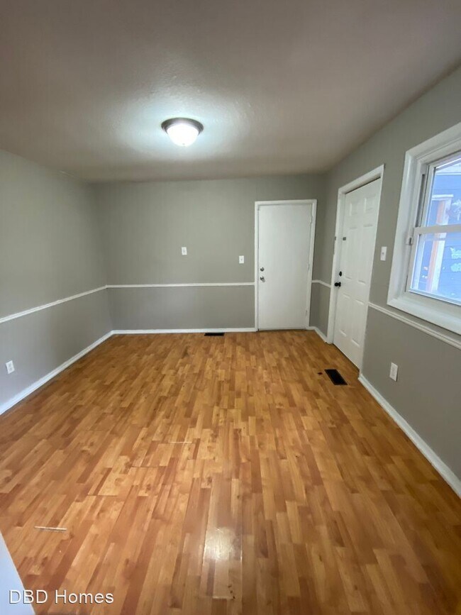 Foto del edificio - 3 br, 1 bath House - 2431 Ormsby St