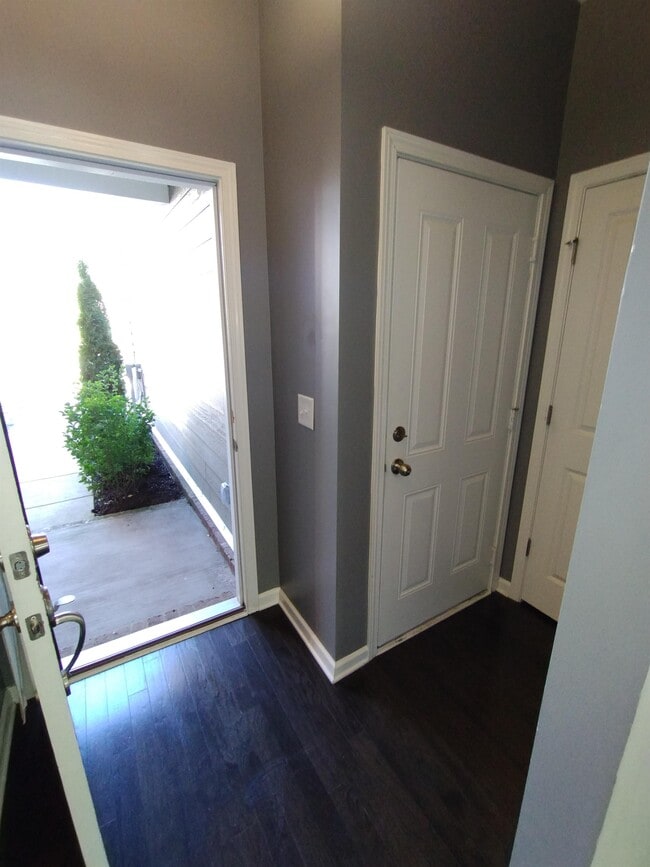 Foto del edificio - 507 Shirebrook Cir