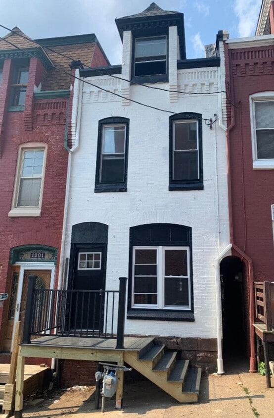 Four Bedroom One Bathroom House House Rental in Reading, PA