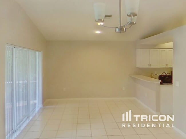 Building Photo - 184 Jennifer Dr