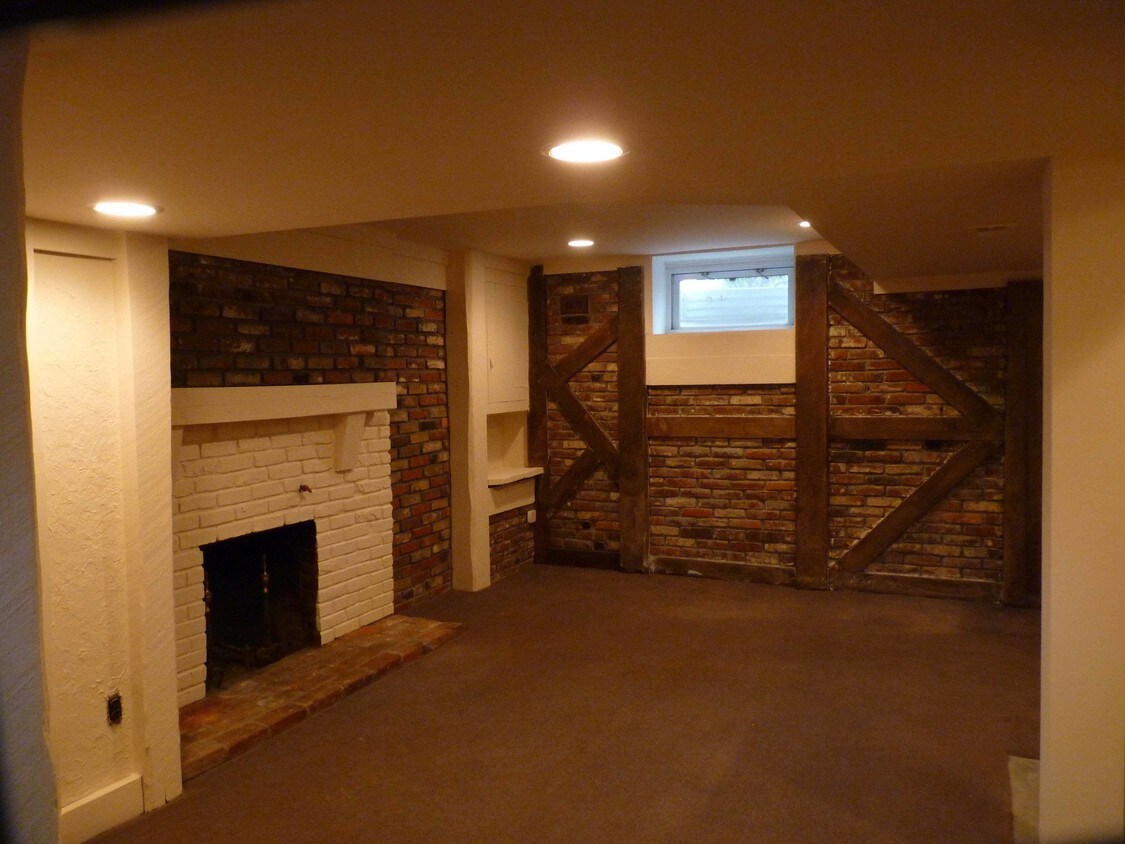 4966 Brandywine St NW, Washington, DC 20016 Apartments 4966