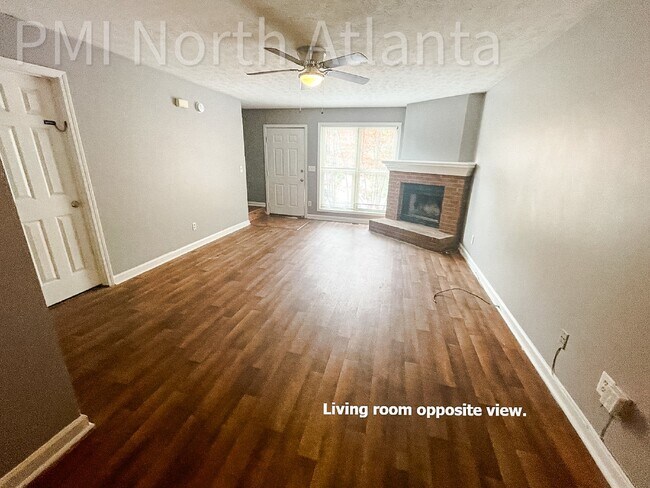 Building Photo - Pet Friendly!