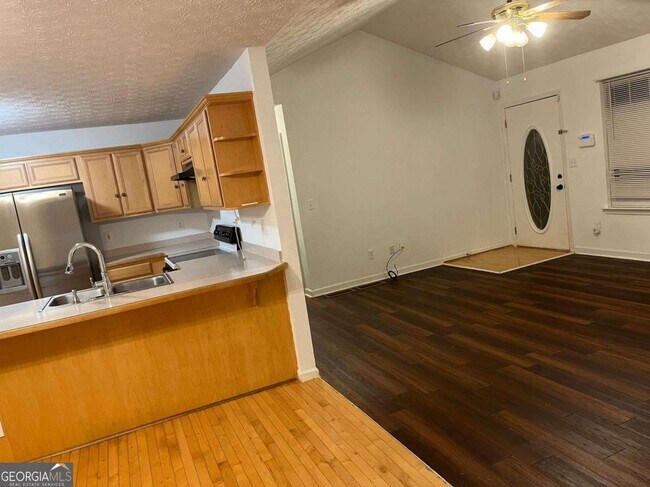 Foto del edificio - 6441 Wildwood Trail