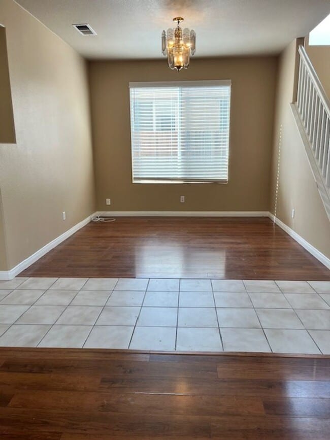 Building Photo - The Meadows Condo in Camarillo