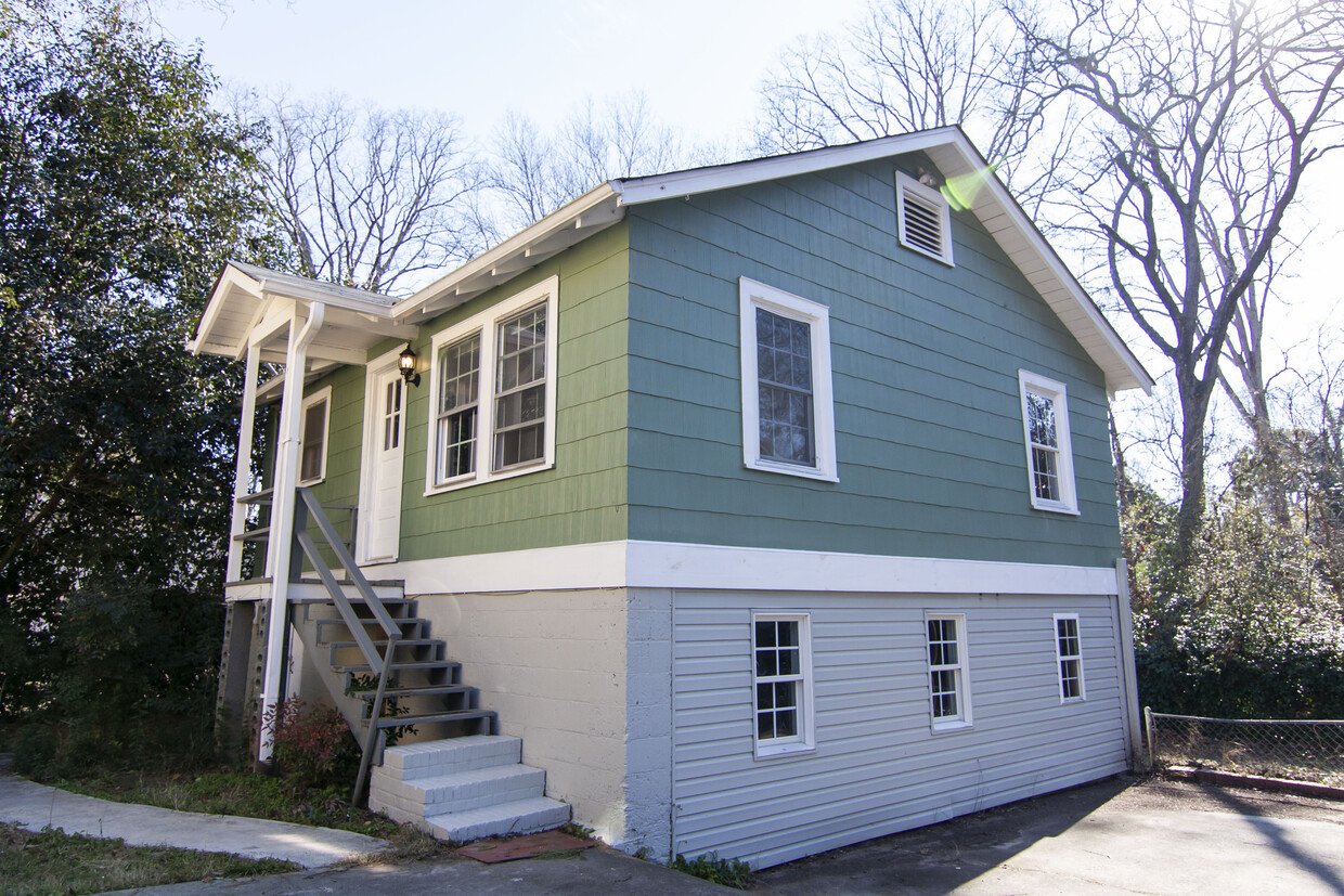 2116 Northview Ave, Anderson, SC 29625 Townhome Rentals in Anderson