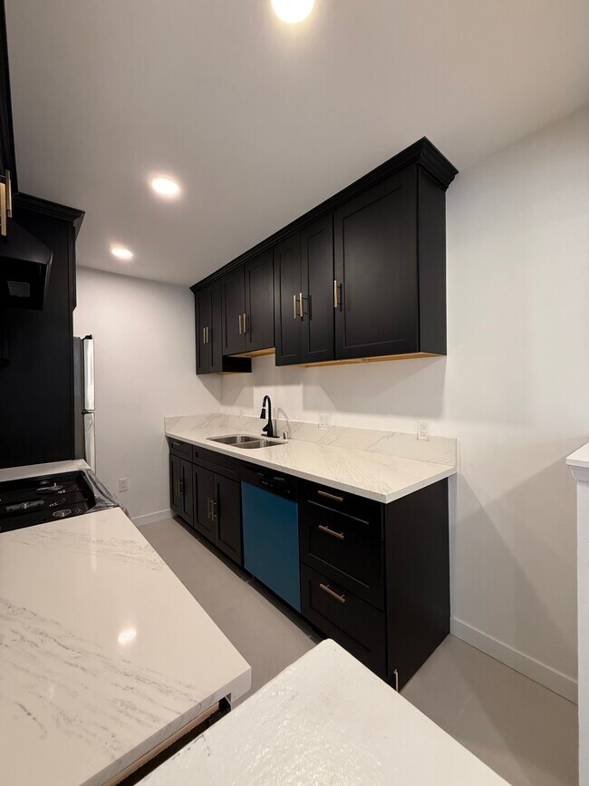 Foto del edificio - 1229 Larrabee St