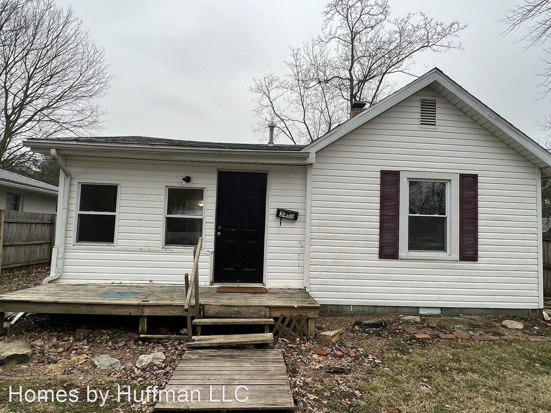 2 br, 1 bath House 3450 Koressel Avenue House Rental in Evansville