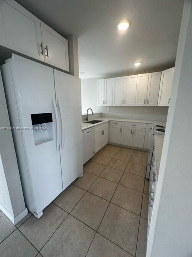 Building Photo - 15747 SW 298th Ter