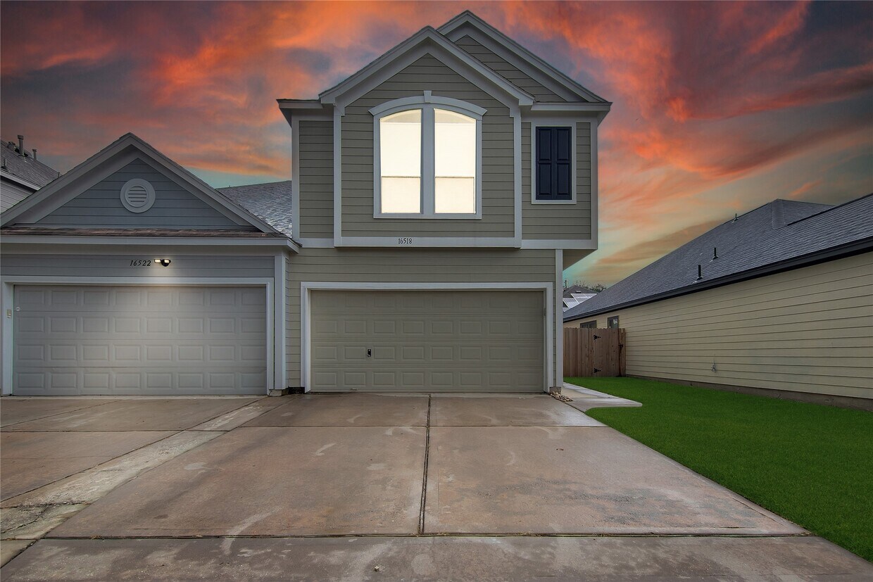 Primary Photo - 16518 Strathmore Manor Ln