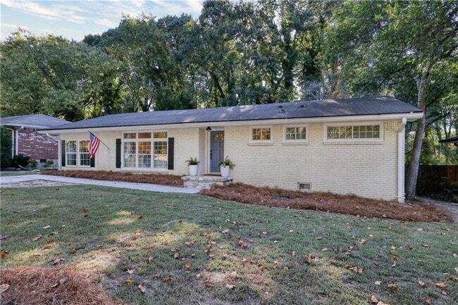 Building Photo - 2070 Drew Valley Rd NE