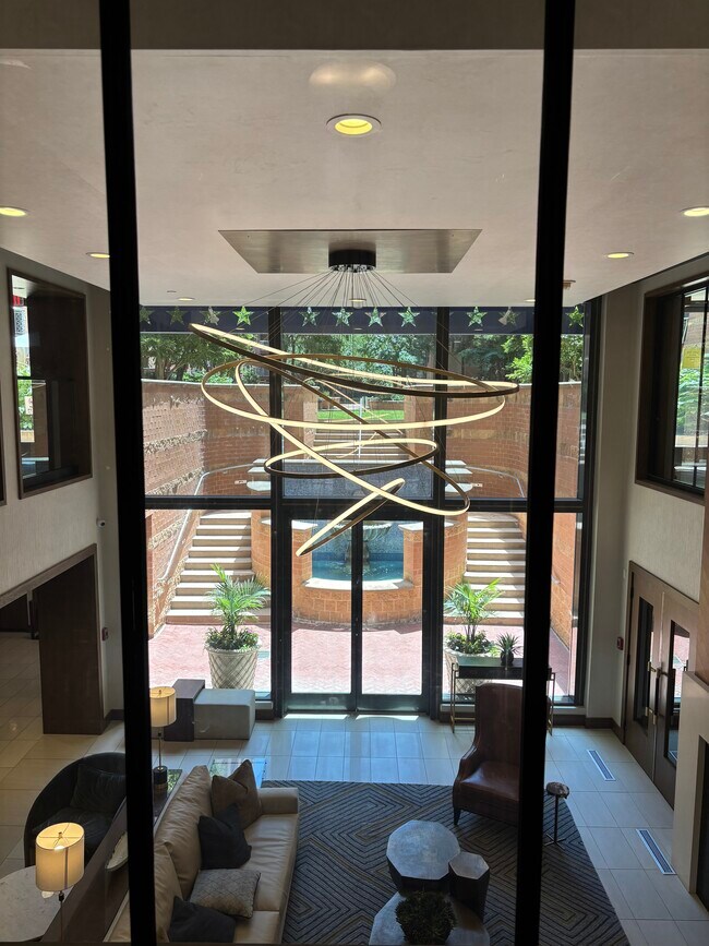 Foto del edificio - 616 E St NW