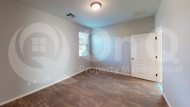 Building Photo - 3953 E Edna Dr