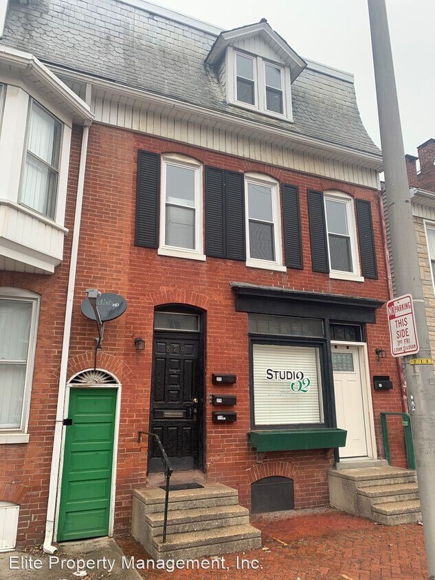 1 br, 1 bath House 879 E. Market St., Un... House Rental in York
