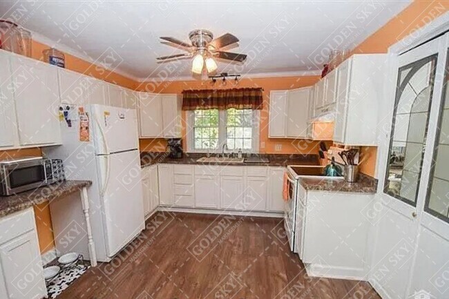 Foto del edificio - 2605 N Maplewood Ave