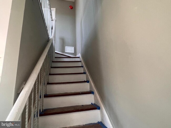 Foto del edificio - 619 Sheridan St NW