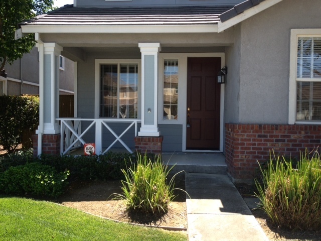 Building Photo - Beautiful Brentwood Two-Story home on a qu...