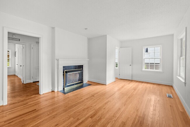 Foto del edificio - Charming 3 Bedroom 2 Bathroom Bungalow