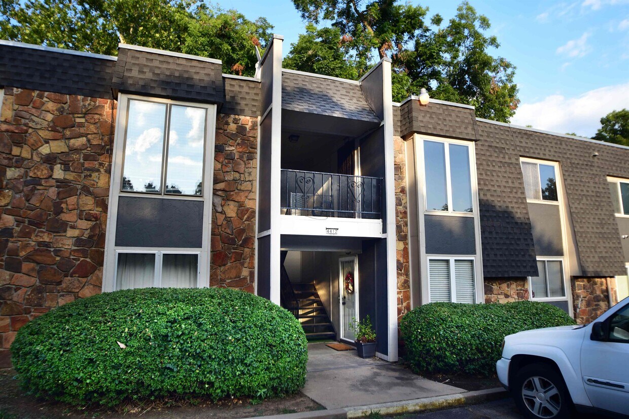 Primary Photo - 4412 W 68th St S