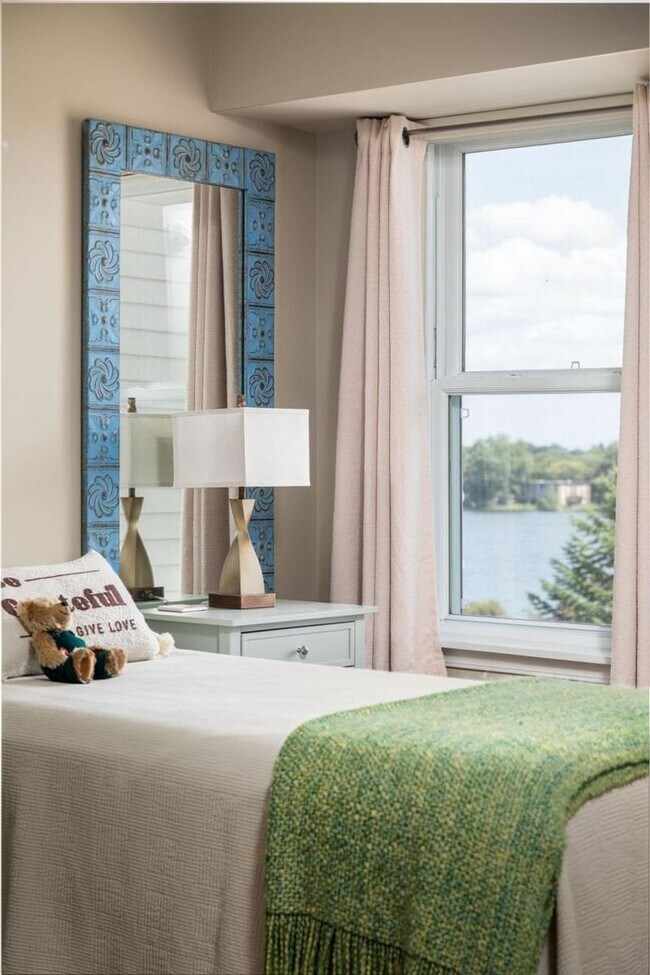 Foto del edificio - Boardman Lake Condo