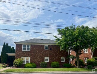 Building Photo - 2722 Pittston Ave