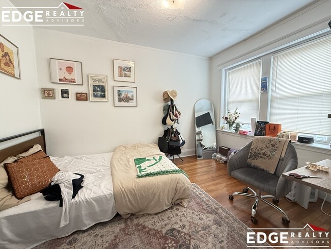 Building Photo - 130 Brainerd Rd