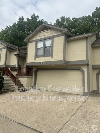 Building Photo - 1424 Applegate C