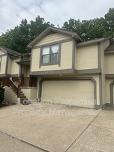 Building Photo - 1424 Applegate C